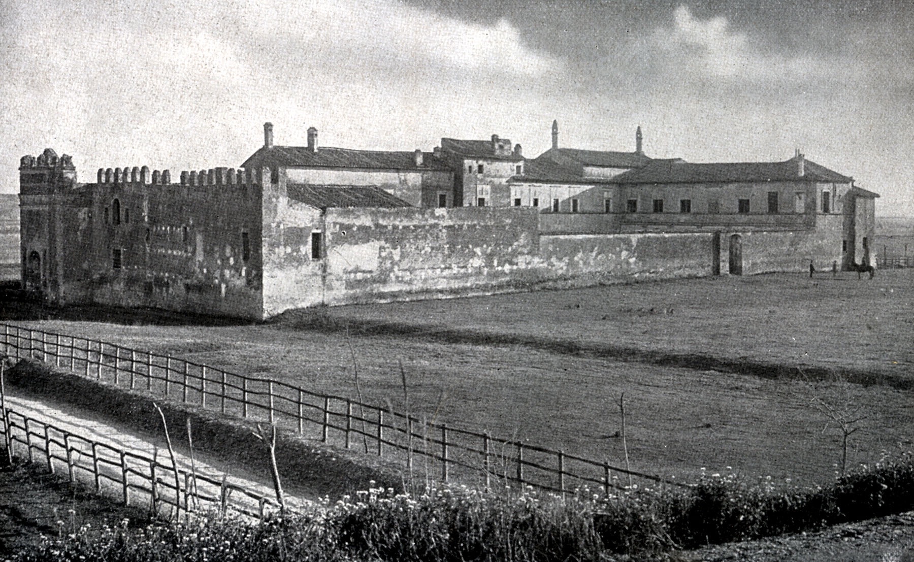 Black and white photo of the Castello della Magliana as it was in about 1935