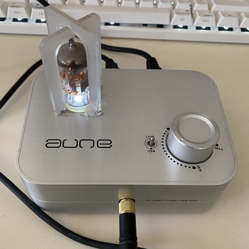 Aune T1 tube headphone amplifier and digial analog converter