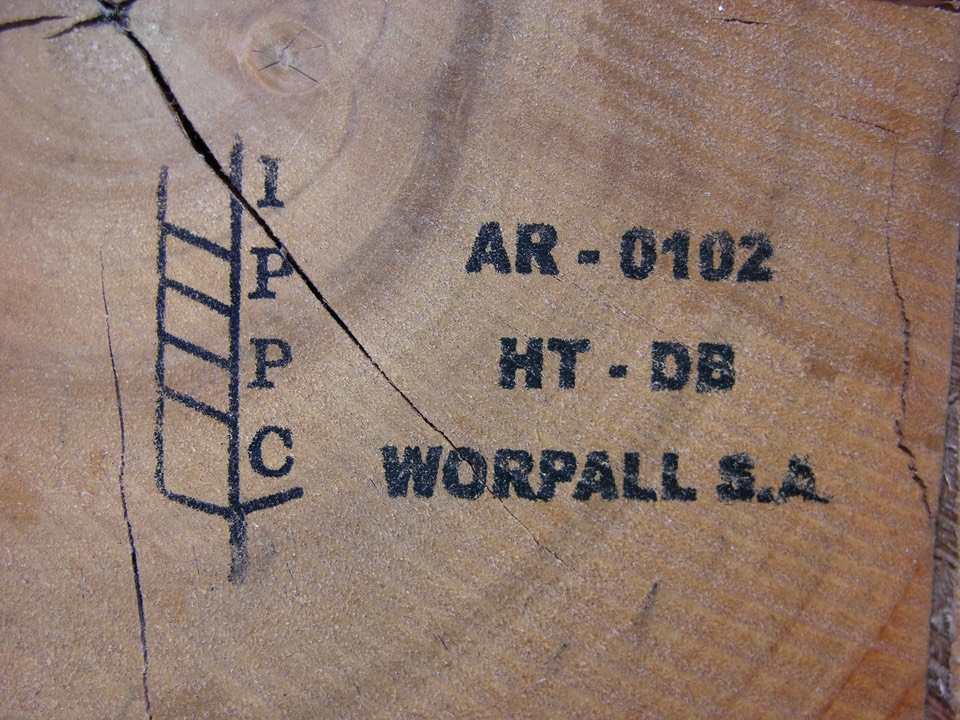 Certification mark on a wood pallet from Argentina